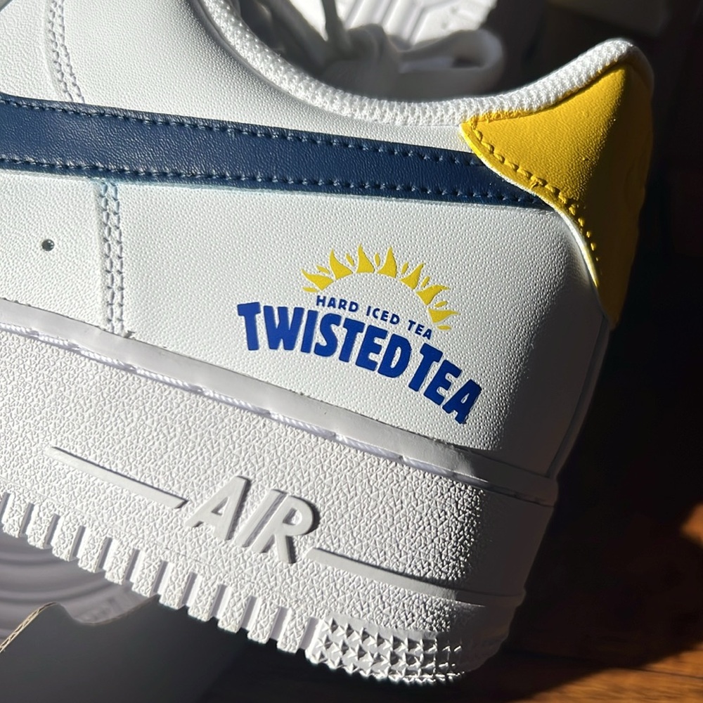 Air Force 1, Twisted Tea Nike Men’s size 11
